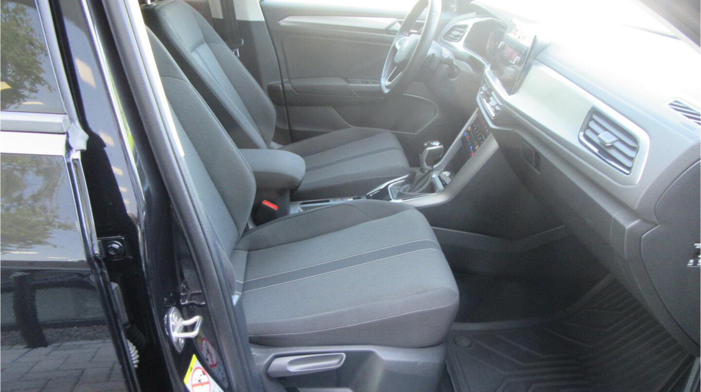 Volkswagen-T-Roc-14