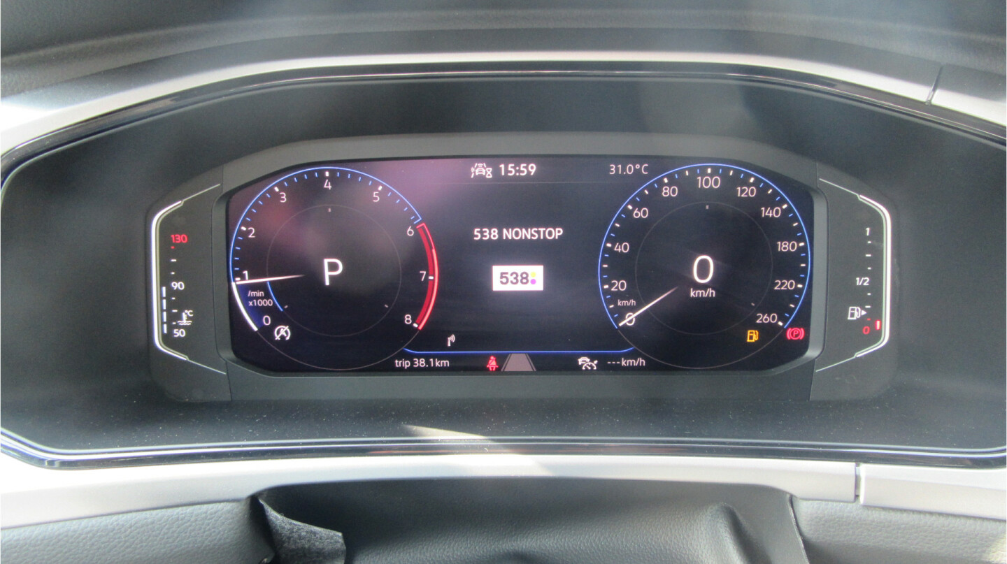 Volkswagen-T-Roc-17