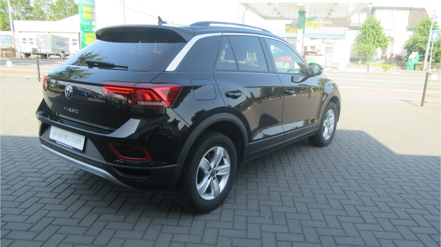 Volkswagen-T-Roc-3