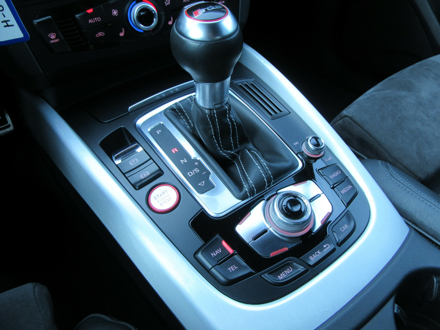 Audi-Q5-12
